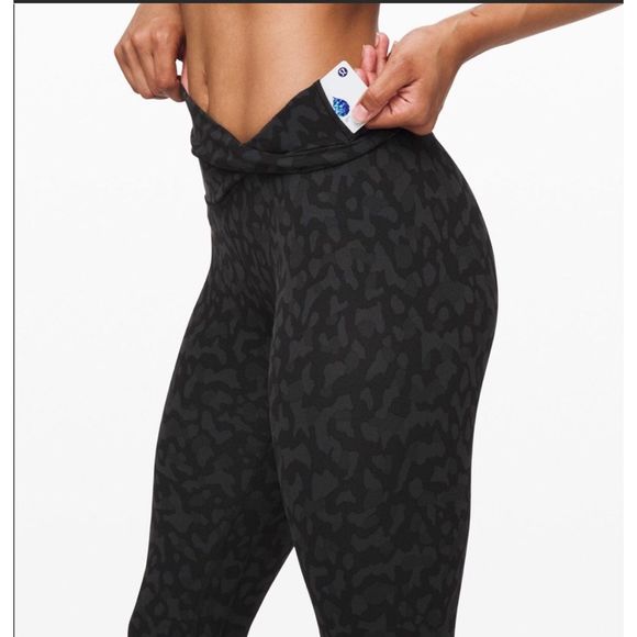 lululemon athletica Pants - Lululemon Align Camo Crop 21" Size 10 NW